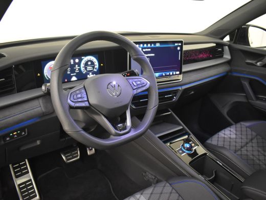 Volkswagen Tayron 1.5 eHybrid R-Line Edition 204Pk DSG/AUTO | Panoramadak | Black Style l Camera | Cruise control A... ActivLease financial lease