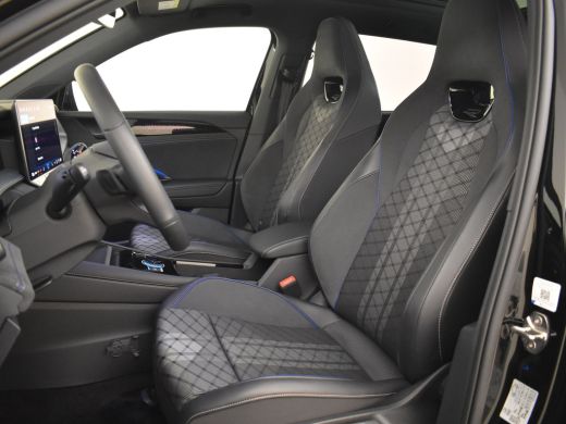 Volkswagen Tayron 1.5 eHybrid R-Line Edition 204Pk DSG/AUTO | Panoramadak | Black Style l Camera | Cruise control A... ActivLease financial lease