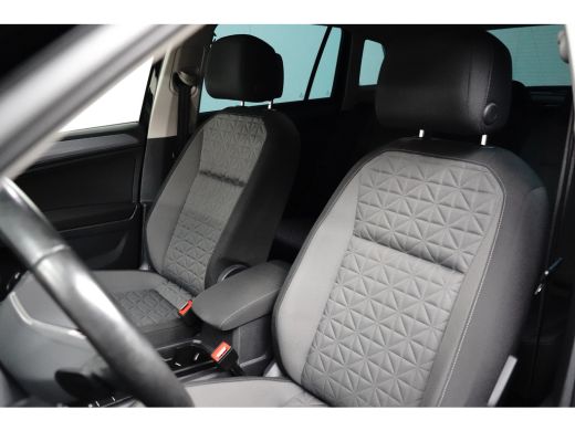 Volkswagen Tiguan 1.4 TSI 245 pk eHybrid Life 6-DSG | Achteruitrijcamera | Cruise control adaptief | Stoel/stuur ve... ActivLease financial lease