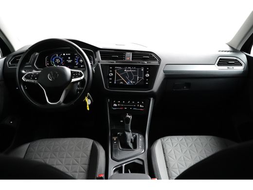 Volkswagen Tiguan 1.4 TSI 245 pk eHybrid Life 6-DSG | Achteruitrijcamera | Cruise control adaptief | Stoel/stuur ve... ActivLease financial lease