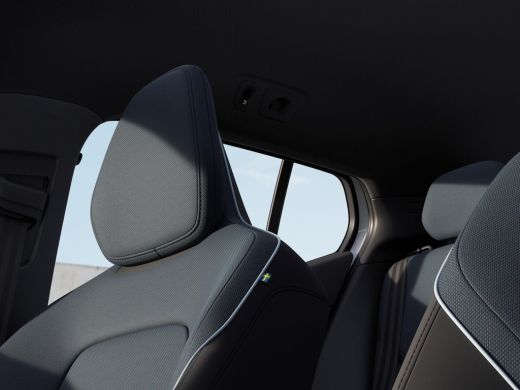 Volvo  EX30 Single Motor Extended Range Plus Europa 69 kWh | Apple Carplay/Android Auto|telefoonintegratie pr... ActivLease financial lease