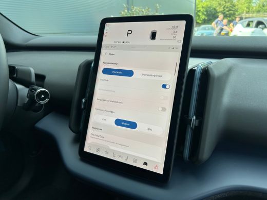 Volvo  EX30 Single Motor Extended Range Plus Europa 69 kWh | Apple Carplay/Android Auto|telefoonintegratie pr... ActivLease financial lease