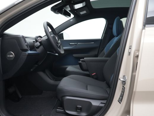 Volvo  EX30 Twin Performance Ultra 69 kWh | Panoramadak | Harman/Kardon | 360&deg; Camera | Stoelverwarming | Stu... ActivLease financial lease
