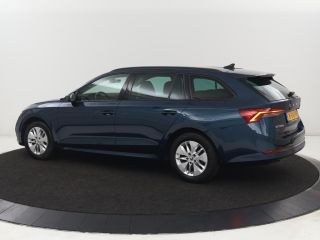Skoda Octavia 1.0 e-TSI Business Edition | Stoelverwarming | Carplay | Navigatie | Full LED | Digital Cockpit |...