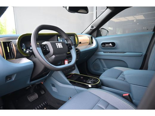 Fiat Grande Panda La Prima 11 kW 44 kWh | Navigatie | Achteruitrijcamera | Stoel/Stuurverwarming | Draadloos Apple ... ActivLease financial lease