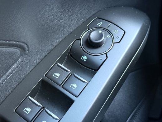 Ford Focus 1.0 EcoBoost Connected App Connect, 16''Lmv, Navi ActivLease financial lease