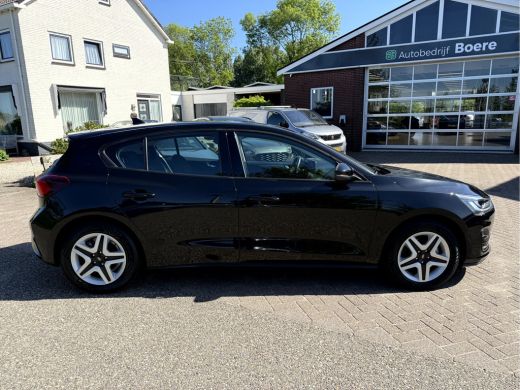 Ford Focus 1.0 EcoBoost Connected App Connect, 16''Lmv, Navi ActivLease financial lease