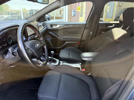 Ford Focus 1.0 EcoBoost Hybrid ST Line Fullmap Navigatie, 17''Lmv ActivLease financial lease