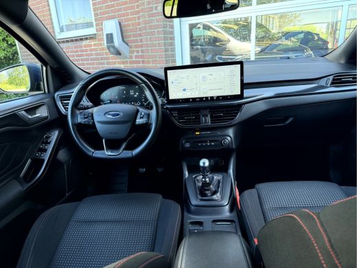 Ford Focus 1.0 EcoBoost Hybrid ST Line Fullmap Navigatie, 17''Lmv ActivLease financial lease