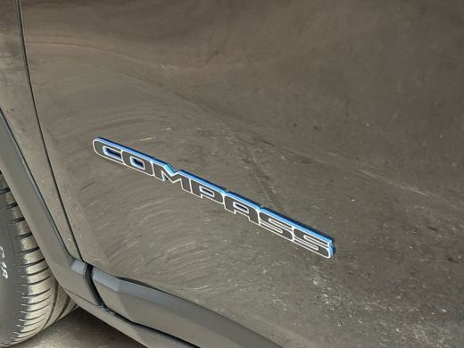 Jeep Compass 4xe 190 Plug-in Hybrid Electric Night Eagle 190Pk Automaat (VIRTUAL COCKPIT, APPLE CARPLAY, GROOT... ActivLease financial lease