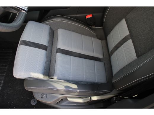 Opel Grandland Business Edition | Automaat | Navigatie | Camera | Panorama/schuifdak | Focal | Apple carplay | N... ActivLease financial lease