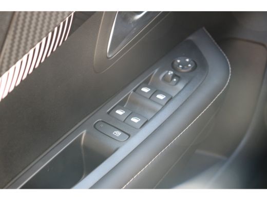 Peugeot 208 Allure | Elektrische parkeerrem | Extra getinte achterste zijruiten en achterruit | Extra getinte... ActivLease financial lease