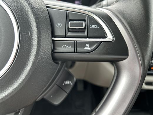 Suzuki Swift 1.2 Select Smart Hybrid ActivLease financial lease