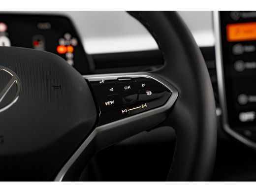 Volkswagen ID. Buzz Pro Bulli Limited Edition 86 kWh LWB 7p. | Achteruitrijcamera | Cruise control adaptief | Extra g... ActivLease financial lease