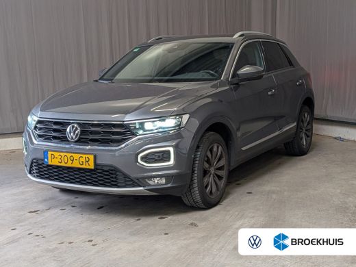 Volkswagen T-Roc 1.5 TSI 150 pk Sport 7-DSG | Trekhaak | Achteruitrijcamera | Apple Carplay | ACC |