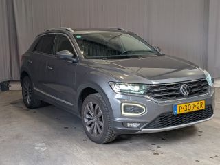 Volkswagen T-Roc 1.5 TSI 150 pk Sport 7-DSG | Trekhaak | Achteruitrijcamera | Apple Carplay | ACC |