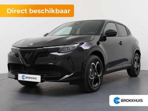 Alfa Romeo Junior Ibrida Ti | 18" lichtmetalen velgen - Fori | Elektrisch bediend panoramisch schuifdak | Techno Pack ActivLease financial lease