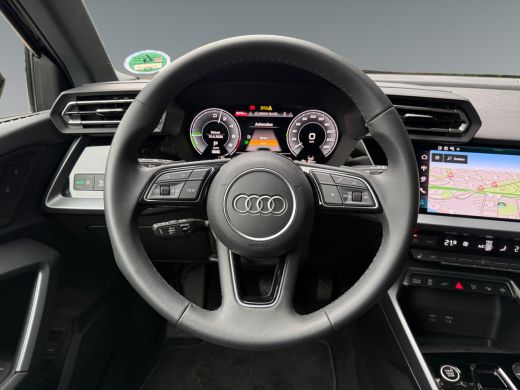 Audi A3 Sportback 40 204pk TFSI e S Line Achterklep met comfortopening | Achteruitrijcamera | Sportstoele... ActivLease financial lease