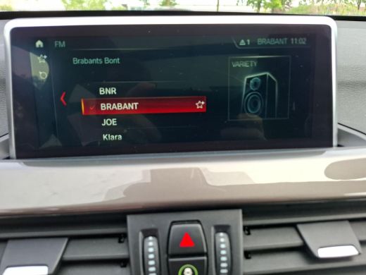 BMW X1 sDrive20i High Executive | BTW | Elektrische stoel | Camera | LED verlichting | trekhaak | panora... ActivLease financial lease