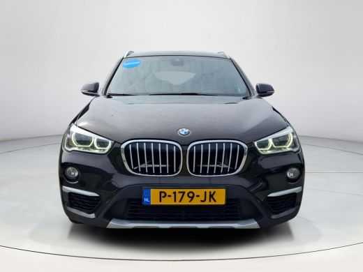 BMW X1 sDrive20i High Executive | BTW | Elektrische stoel | Camera | LED verlichting | trekhaak | panora... ActivLease financial lease
