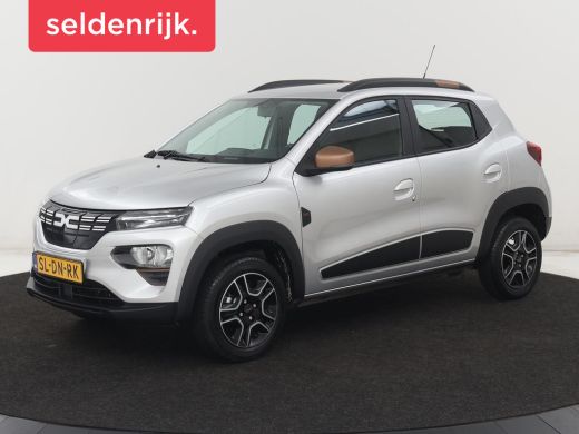 Dacia Spring 65 Extreme 27 kWh | SOH 94,9% | Leder | Camera | Carplay | Airco | Speedlimiter | Bluetooth | Par... ActivLease financial lease