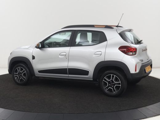 Dacia Spring 65 Extreme 27 kWh | SOH 94,9% | Leder | Camera | Carplay | Airco | Speedlimiter | Bluetooth | Par... ActivLease financial lease