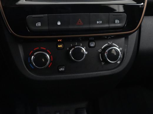 Dacia Spring 65 Extreme 27 kWh | SOH 94,9% | Leder | Camera | Carplay | Airco | Speedlimiter | Bluetooth | Par... ActivLease financial lease