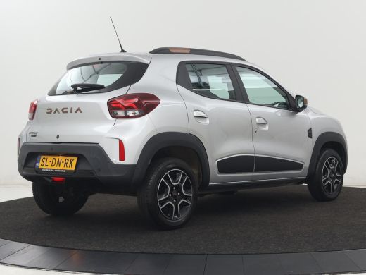 Dacia Spring 65 Extreme 27 kWh | SOH 94,9% | Leder | Camera | Carplay | Airco | Speedlimiter | Bluetooth | Par... ActivLease financial lease
