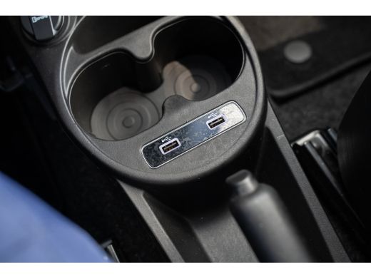 Fiat 500 1.0 Hybrid Cult | Navigatie | Lichtmetalen velgen | Bluetooth | Airco | DAB | Multifunctioneel St... ActivLease financial lease