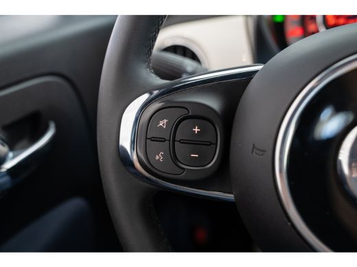 Fiat 500 1.0 Hybrid Cult | Navigatie | Lichtmetalen velgen | Bluetooth | Airco | DAB | Multifunctioneel St... ActivLease financial lease