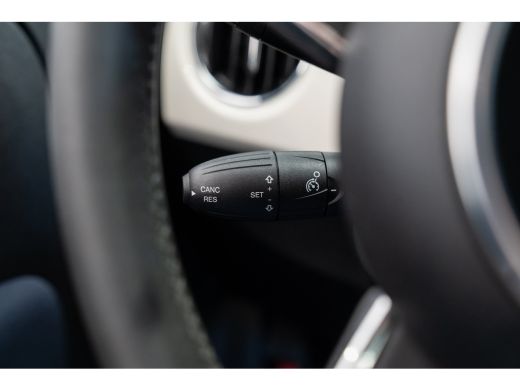Fiat 500 1.0 Hybrid Cult | Navigatie | Lichtmetalen velgen | Bluetooth | Airco | DAB | Multifunctioneel St... ActivLease financial lease