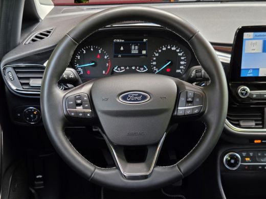 Ford Fiesta 1.0 EcoBoost Hybrid Titanium | Stuur/stoelverwarming | Keyless | DAB | Lane Keeping ActivLease financial lease