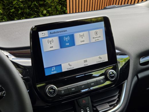 Ford Fiesta 1.0 EcoBoost Hybrid Titanium | Stuur/stoelverwarming | Keyless | DAB | Lane Keeping ActivLease financial lease