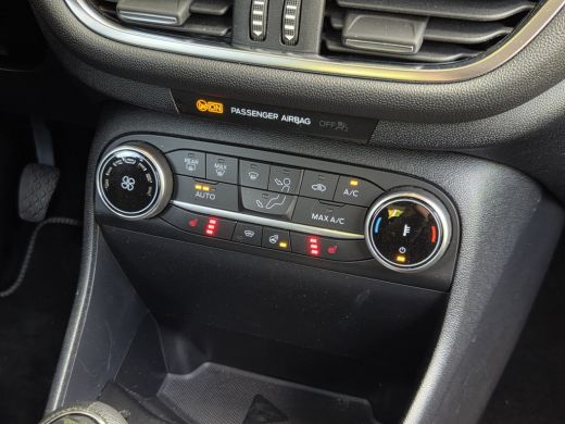 Ford Fiesta 1.0 EcoBoost Hybrid Titanium | Stuur/stoelverwarming | Keyless | DAB | Lane Keeping ActivLease financial lease