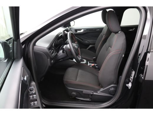 Ford Focus 1.0 EcoBoost Hybrid ST Line | Automaat | Groot Navigatie | Winterpack | CarPlay/Android Auto | LE... ActivLease financial lease