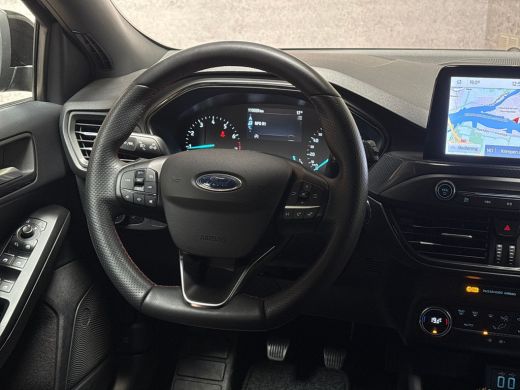 Ford Focus 1.0 EcoBoost ST Line (APPLE CARPLAY, GROOT NAVI, LEDER, BANG&OLUFSEN, CAMERA, KEYLESS, CLIMATE, S... ActivLease financial lease