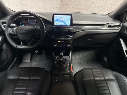 Ford Focus 1.0 EcoBoost ST Line (APPLE CARPLAY, GROOT NAVI, LEDER, BANG&OLUFSEN, CAMERA, KEYLESS, CLIMATE, S... ActivLease financial lease