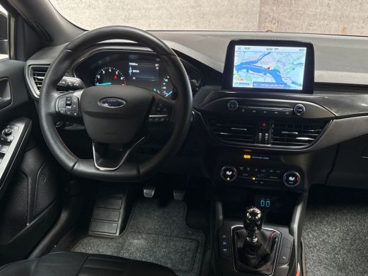 Ford Focus 1.0 EcoBoost ST Line (APPLE CARPLAY, GROOT NAVI, LEDER, BANG&OLUFSEN, CAMERA, KEYLESS, CLIMATE, S... ActivLease financial lease