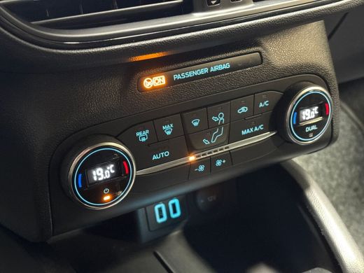 Ford Focus 1.0 EcoBoost ST Line (APPLE CARPLAY, GROOT NAVI, LEDER, BANG&OLUFSEN, CAMERA, KEYLESS, CLIMATE, S... ActivLease financial lease