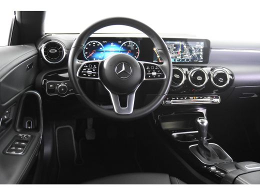 Mercedes-Benz CLA 180 SB *1ste Eigenaar*Leer*Navigatie*Stoelverwarming* ActivLease financial lease