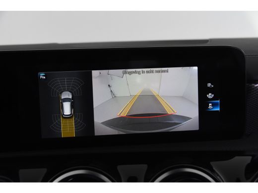 Mercedes-Benz CLA 180 SB *1ste Eigenaar*Leer*Navigatie*Stoelverwarming* ActivLease financial lease