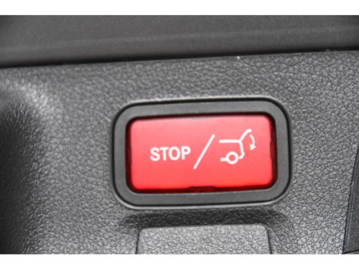 Mercedes-Benz CLA 180 SB *1ste Eigenaar*Leer*Navigatie*Stoelverwarming* ActivLease financial lease