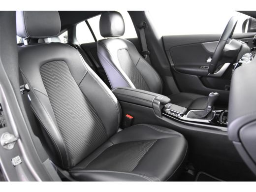 Mercedes-Benz CLA 180 SB *1ste Eigenaar*Leer*Navigatie*Stoelverwarming* ActivLease financial lease