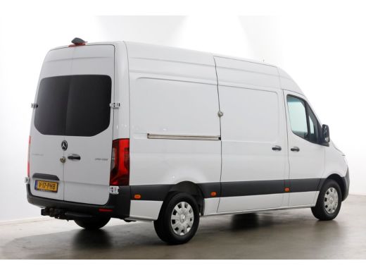 Mercedes-Benz Sprinter 319 CDI 3.0 V6 190pk E6 L2H2 7G Automaat LED/Camera/Trekhaak 3500kg 02-2019 ActivLease financial lease