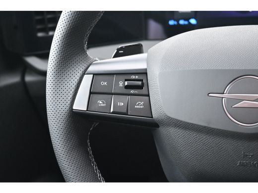 Opel Astra 1.6 Turbo Plug In Hybrid Ultimate | Demo-Deal ! | Navigatie | Schuif-/Kanteldak | Massagestoelen ... ActivLease financial lease