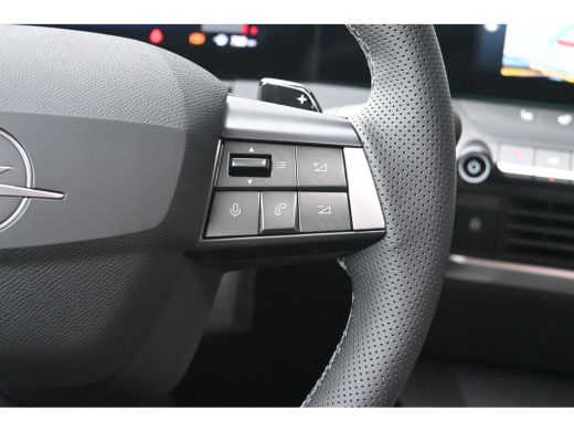 Opel Astra 1.6 Turbo Plug In Hybrid Ultimate | Demo-Deal ! | Navigatie | Schuif-/Kanteldak | Massagestoelen ... ActivLease financial lease