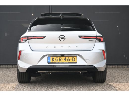 Opel Astra 1.6 Turbo Plug In Hybrid Ultimate | Demo-Deal ! | Navigatie | Schuif-/Kanteldak | Massagestoelen ... ActivLease financial lease