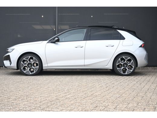 Opel Astra 1.6 Turbo Plug In Hybrid Ultimate | Demo-Deal ! | Navigatie | Schuif-/Kanteldak | Massagestoelen ... ActivLease financial lease