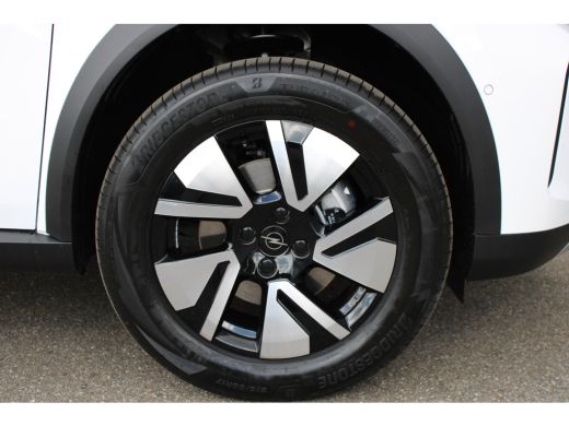 Opel Frontera 1.2 Turbo Hybrid GS | Automaat | Navigatie | Camera | Stoelverwarming | Apple carplay | Nieuw | ActivLease financial lease