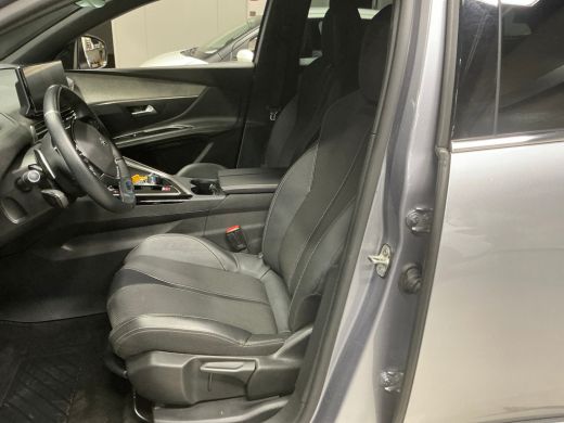 Peugeot 3008 1.2 PureTech GT Stoelverwarming | Camera | Leder/Stof | Adaptieve Cruise | Climate | Carplay | 18... ActivLease financial lease